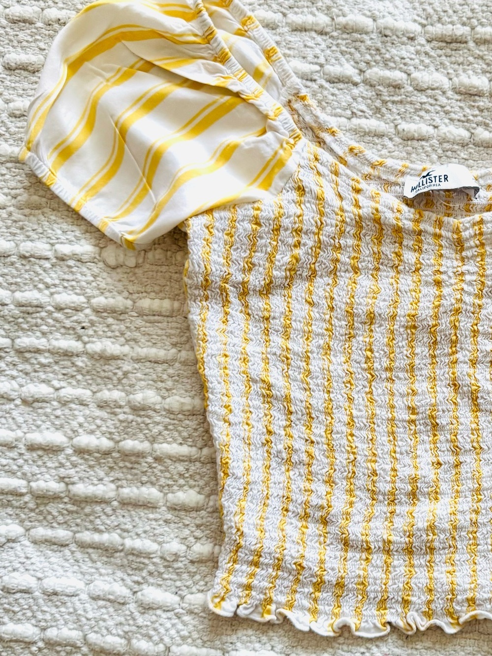 Hollister Yellow & White Smocked Stripe Puff-Sleeve Crop Top - Picture 4 of 7